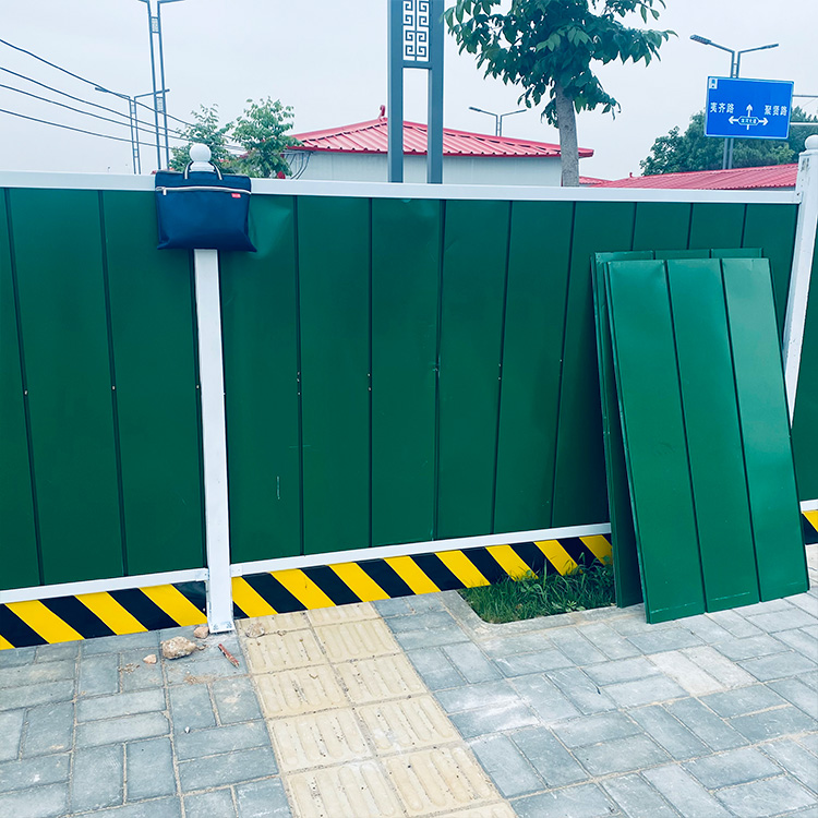 靠近十字路口半透明围挡-转角围挡半透明围挡要求几多米-amjs澳金沙门线路首页-amjs澳金沙门线路首页实业洛阳围挡厂家